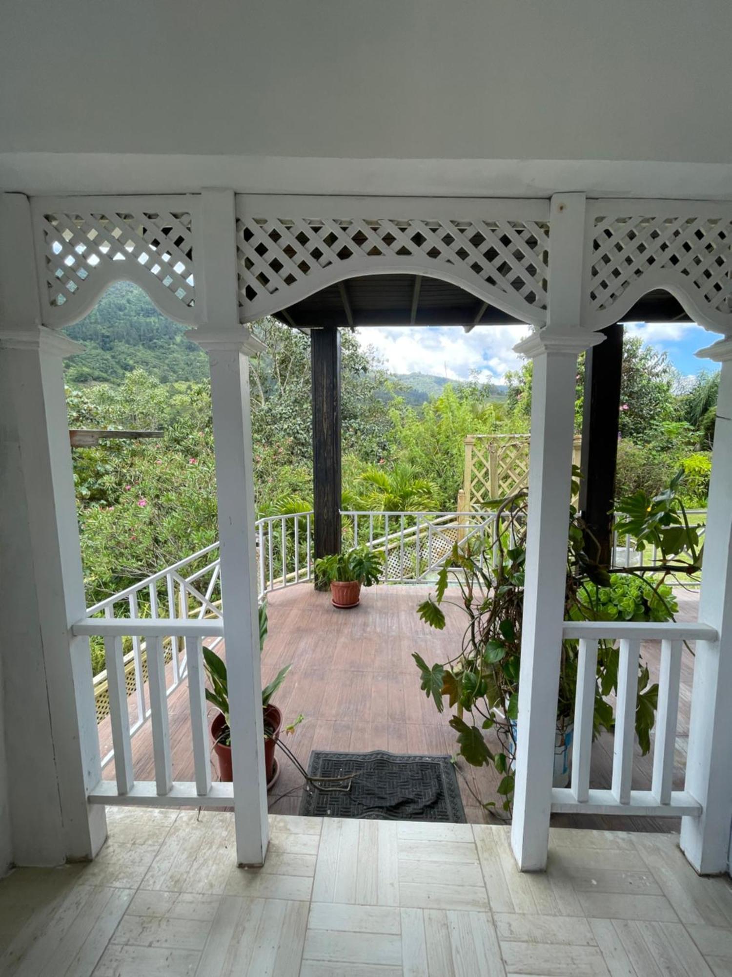 Starlight Chalet & Health Spa Spa Spring ภายนอก รูปภาพ
